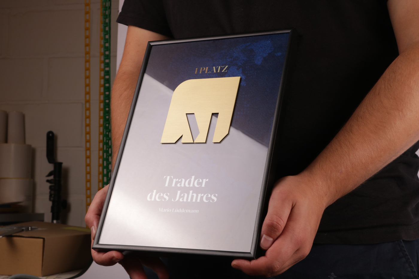 acrylic design with gold for mario ludderman